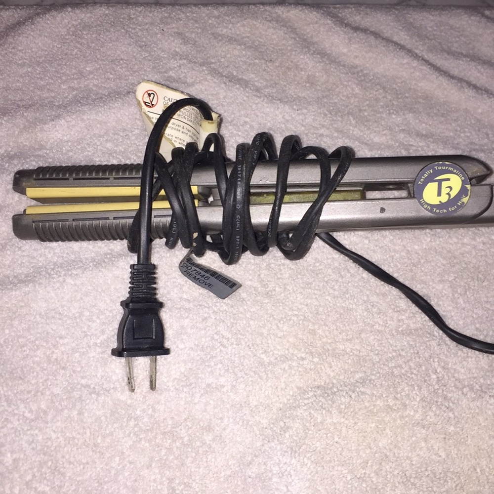 T3 tourmaline straightener